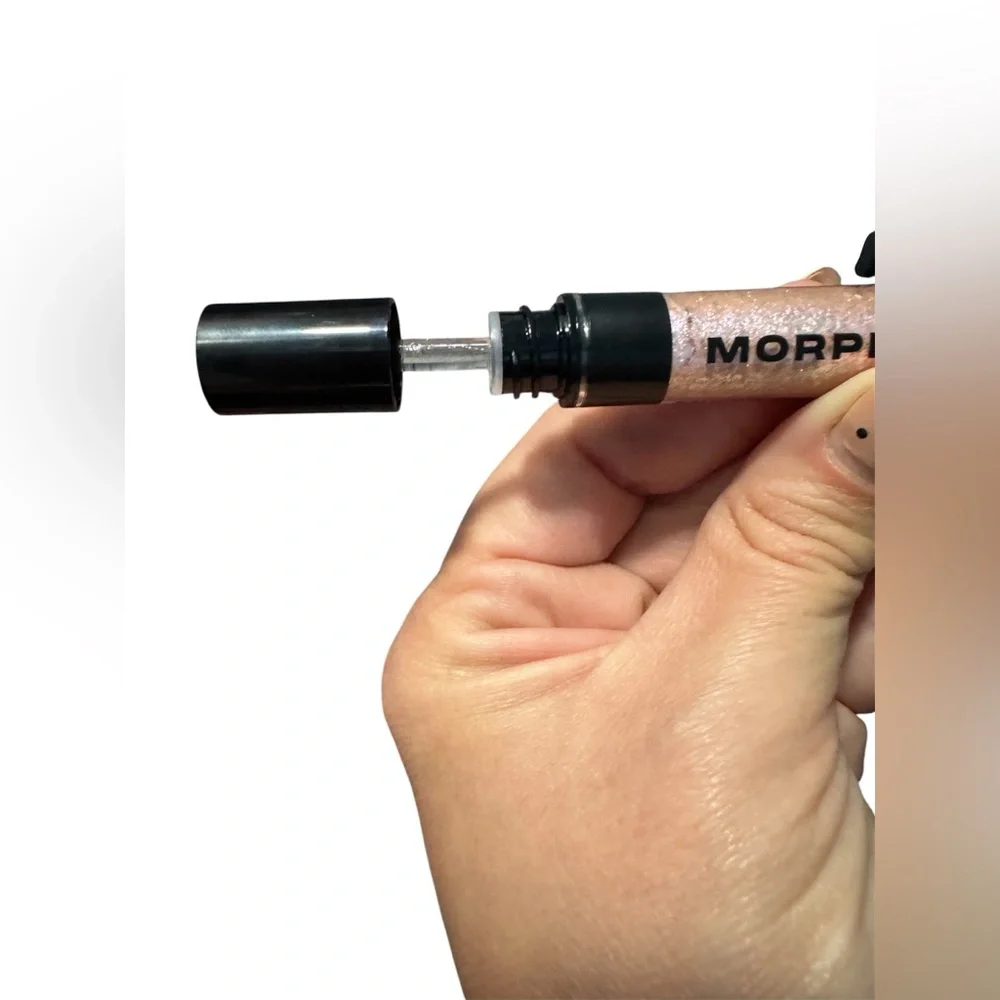 Morphe Mixed Signals Dual-Finish Cream & Liquid Shadow Stick in Lover/Fighter